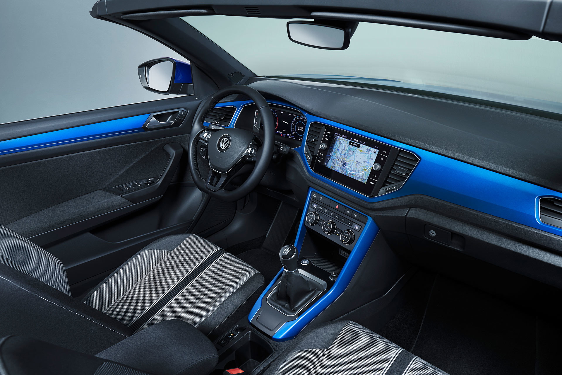 Volkswagen T Roc Cabrio 2020 Azul 22