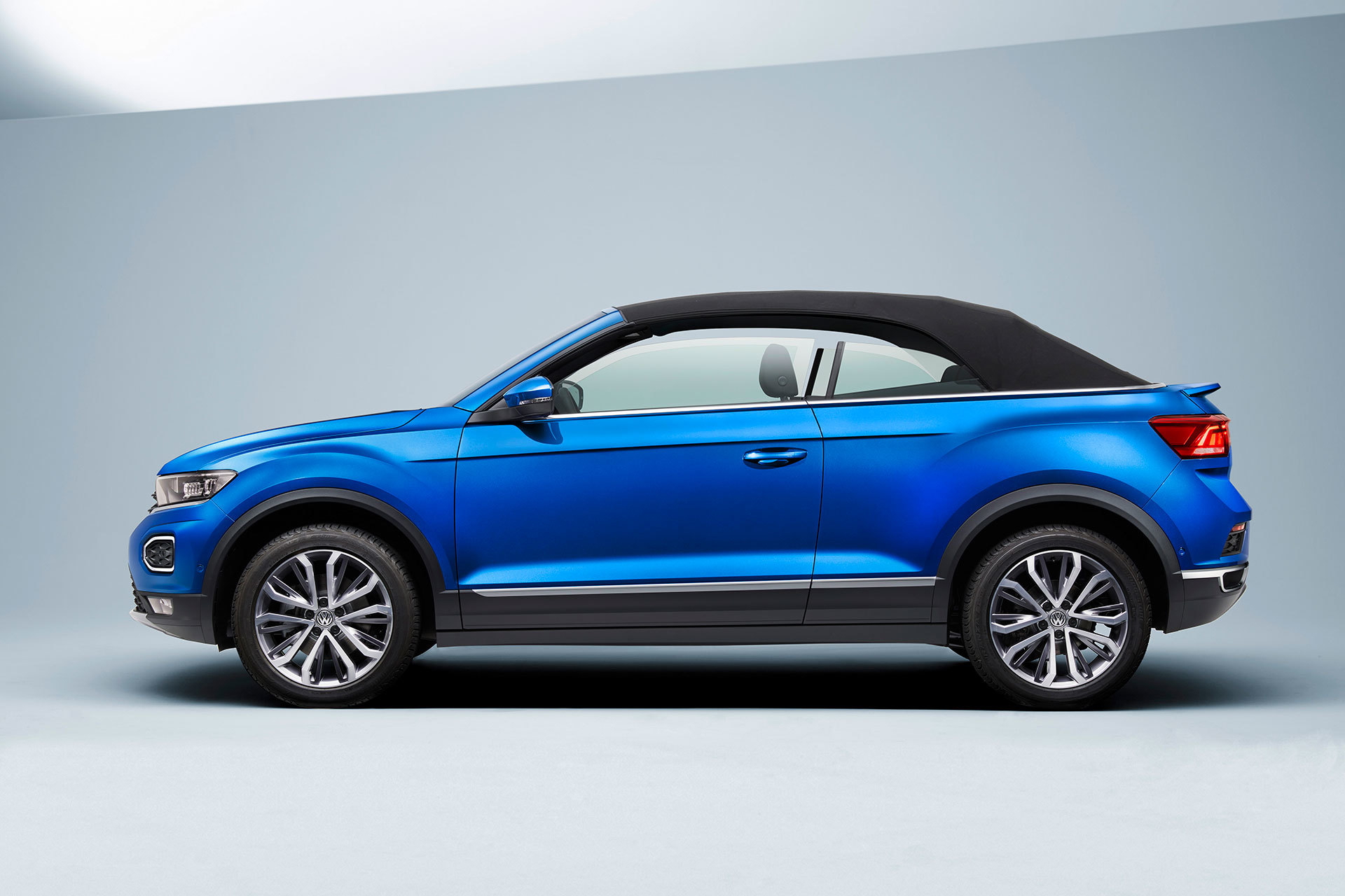 Volkswagen T Roc Cabrio 2020 Azul Capota 03