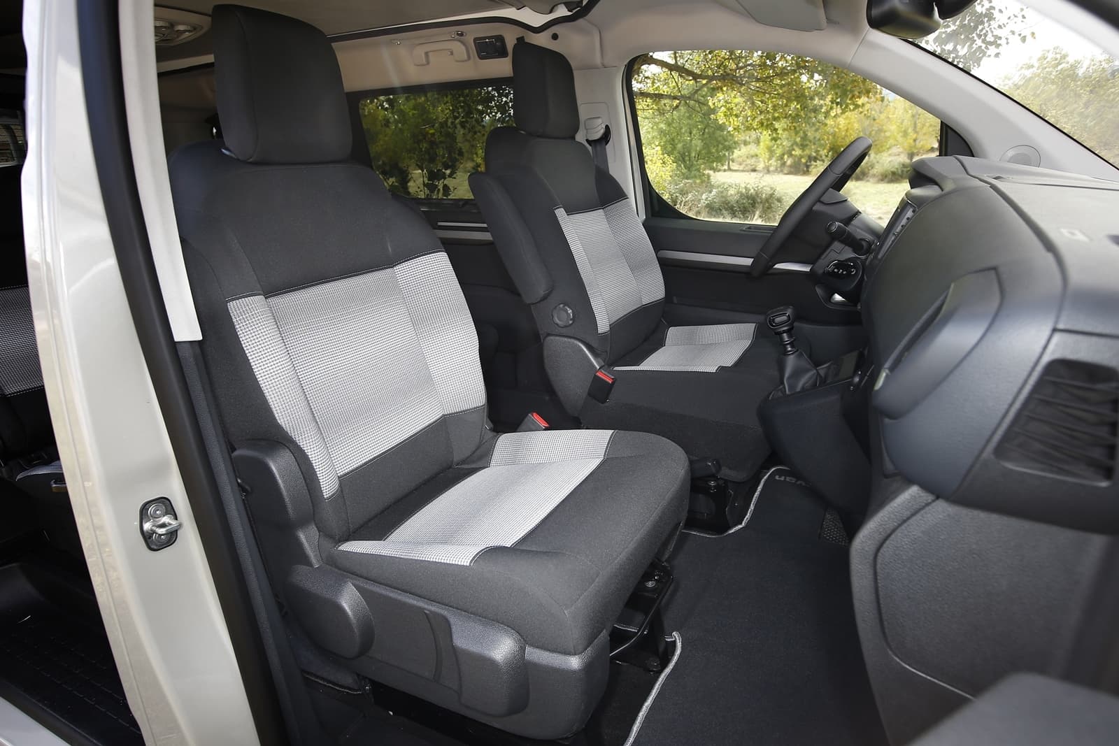 Citroen Spacetourer Tinkervan 0919 020