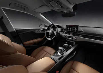 Vista del habitáculo del Audi A5 Sportback, mostrando la elegancia de sus asientos y acabados.