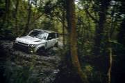 Land Rover Defender 2020 10
