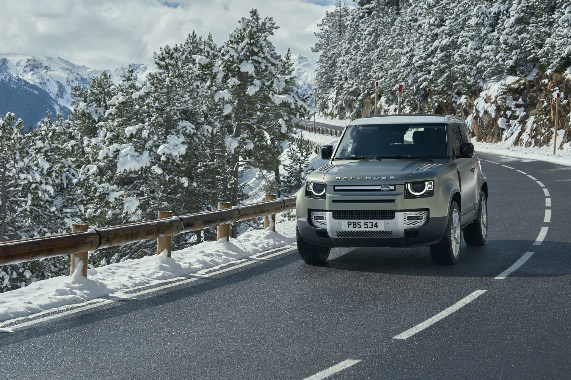 Land Rover Defender 2020 110
