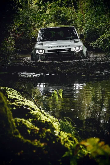 Land Rover Defender 2020 12