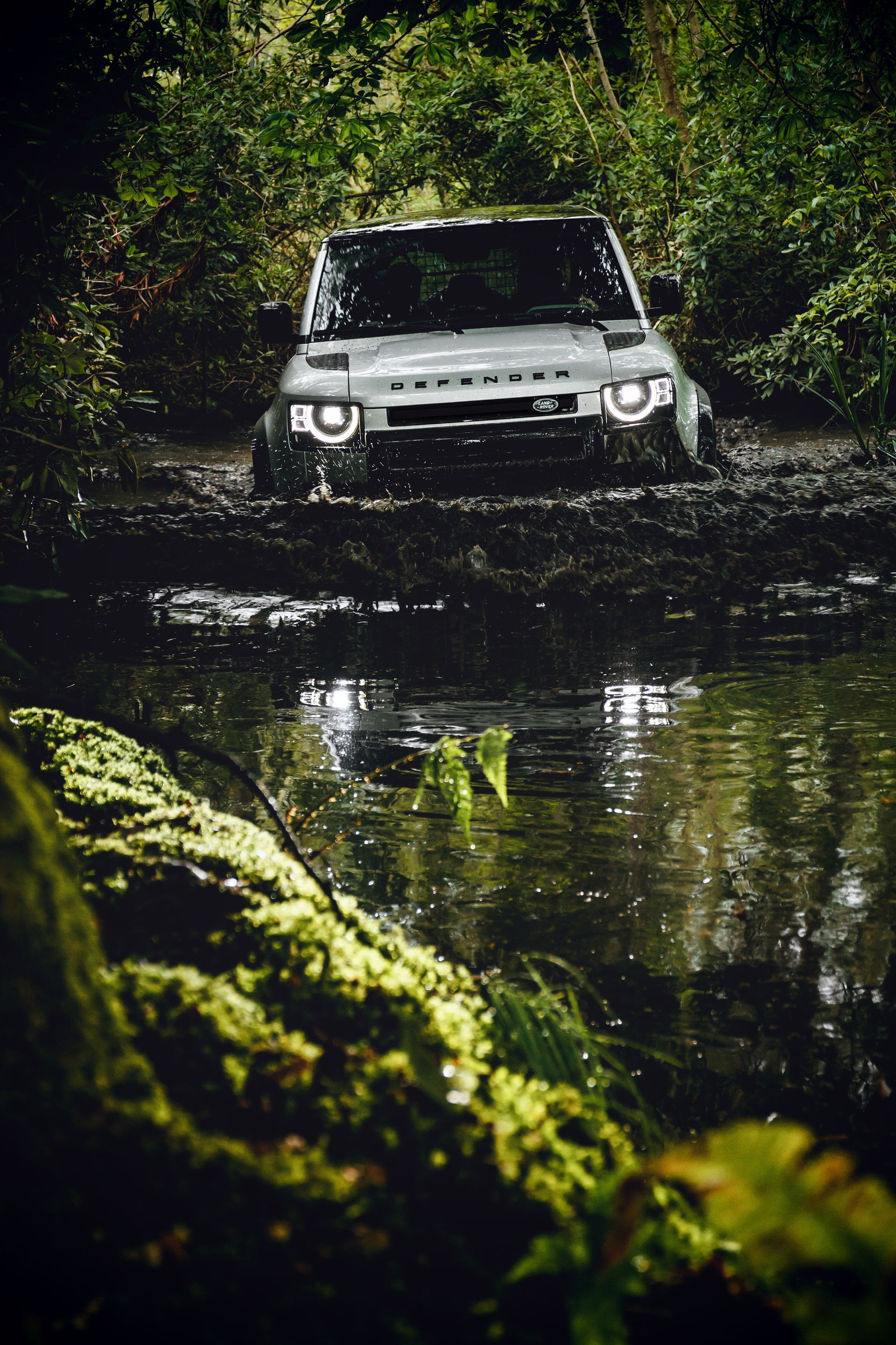 Land Rover Defender 2020 12