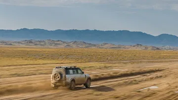 Land Rover Defender 2020 161