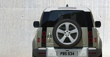 Land Rover Defender 2020 172