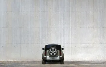 Land Rover Defender 2020 175