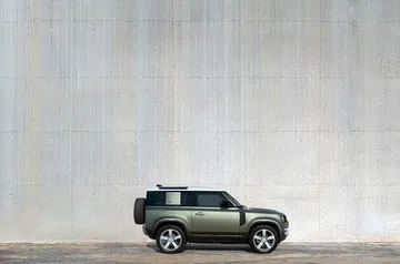 Land Rover Defender 2020 182