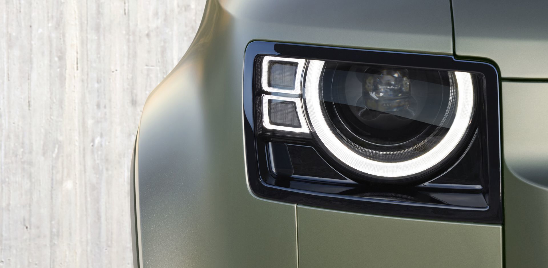 Land Rover Defender 2020 195