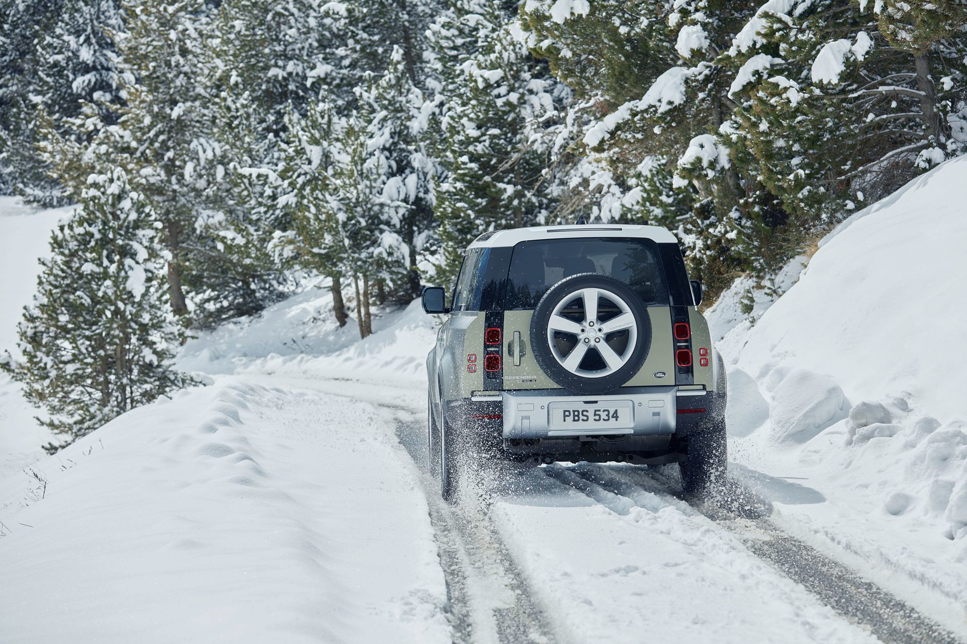 Land Rover Defender 2020 23