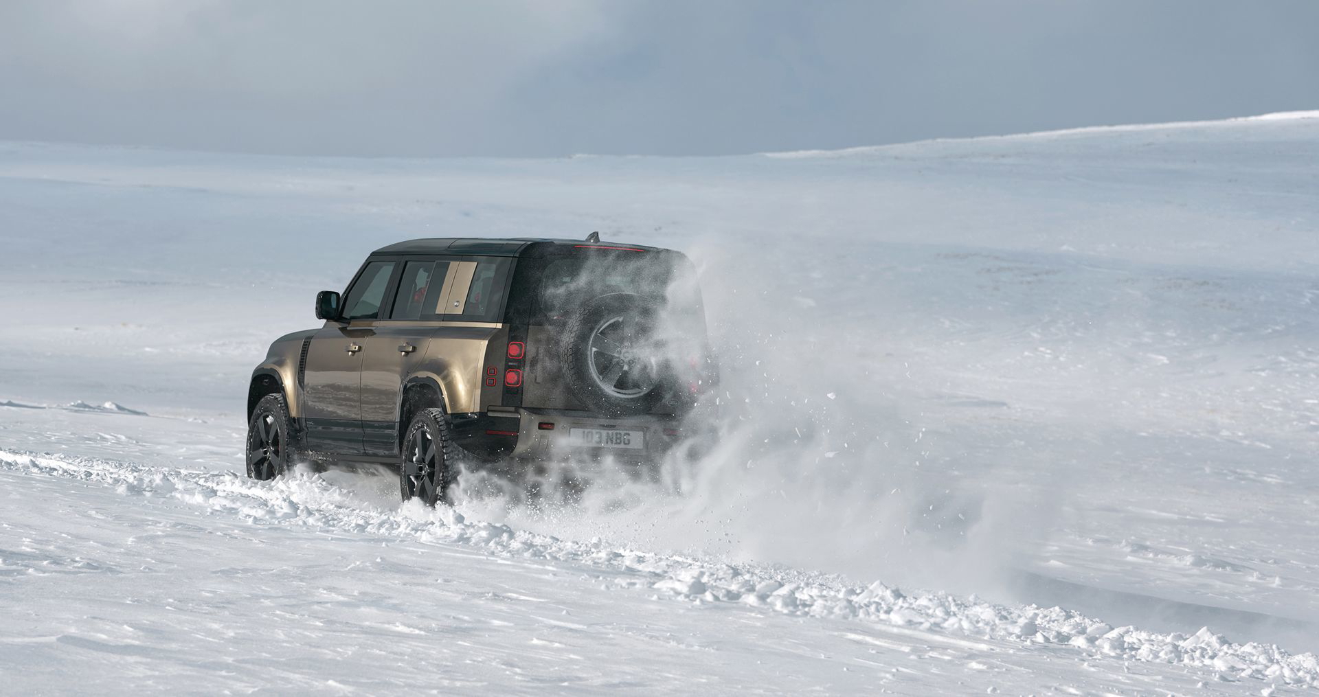 Land Rover Defender 2020 3