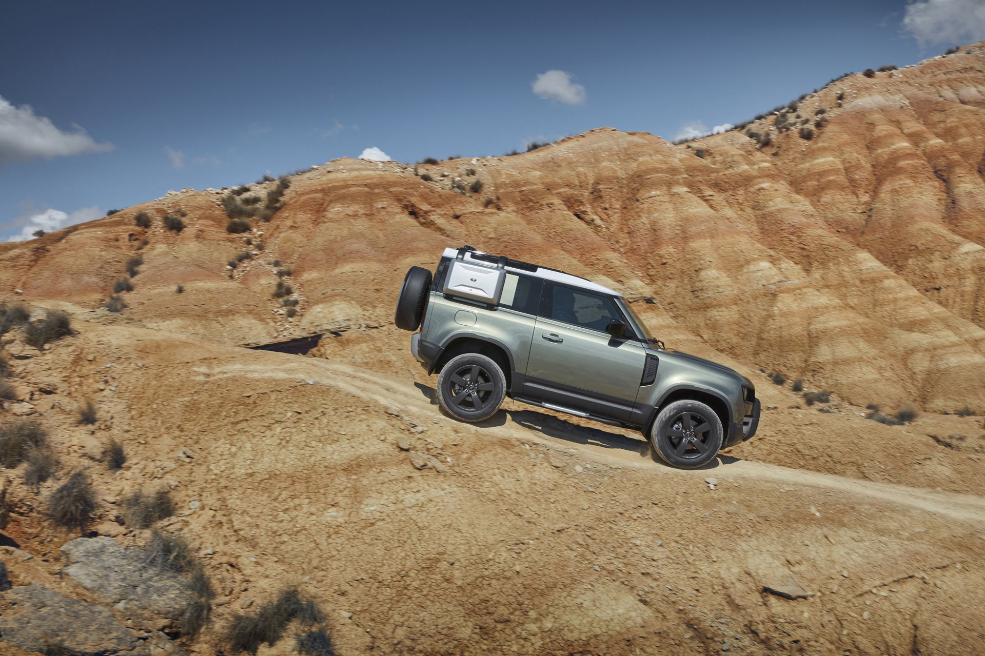 Land Rover Defender 2020 31