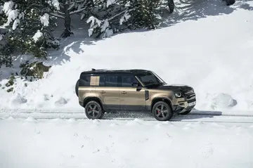 Land Rover Defender 2020 5