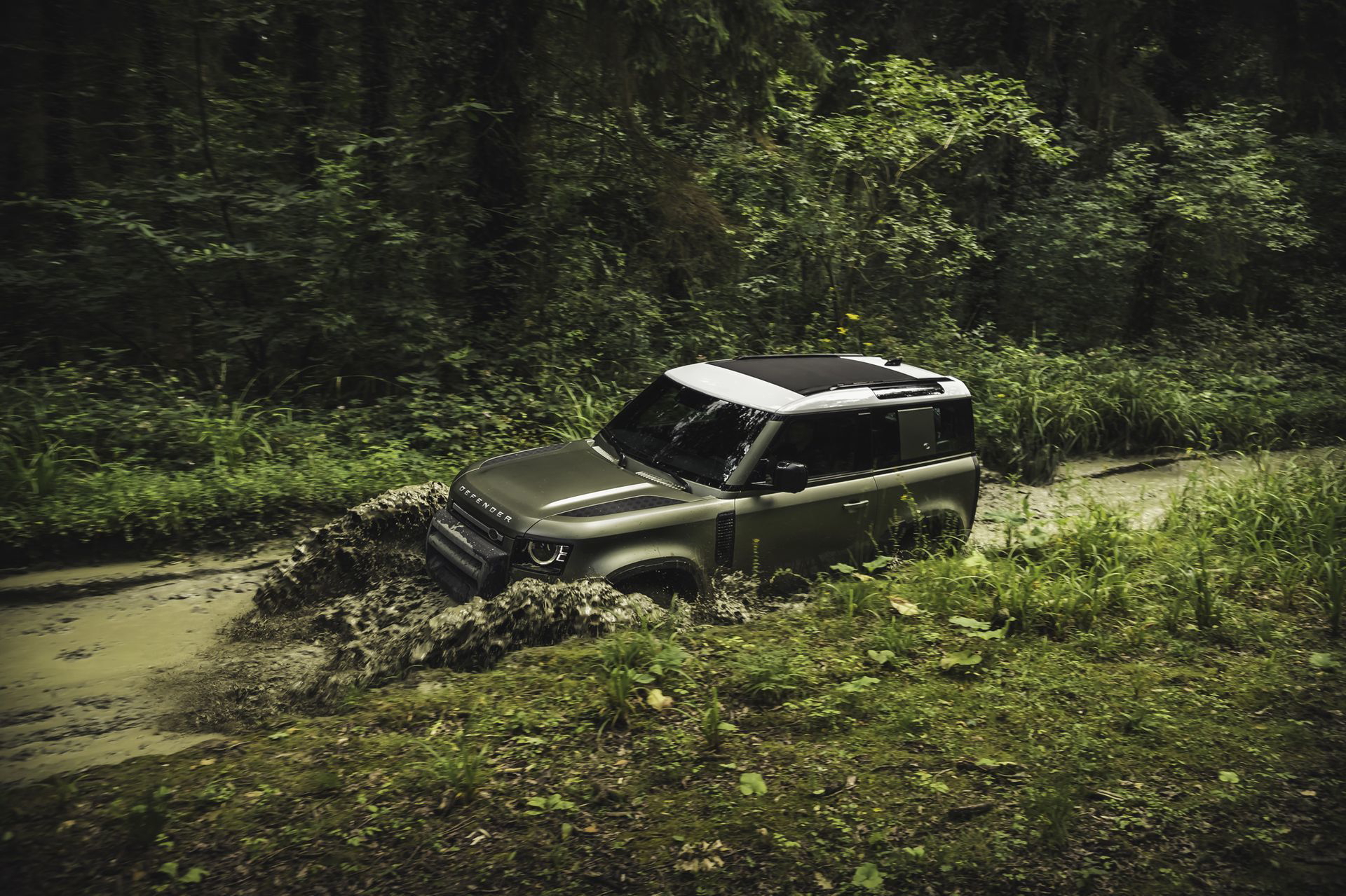 Land Rover Defender 2020 55