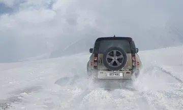 Land Rover Defender 2020 6
