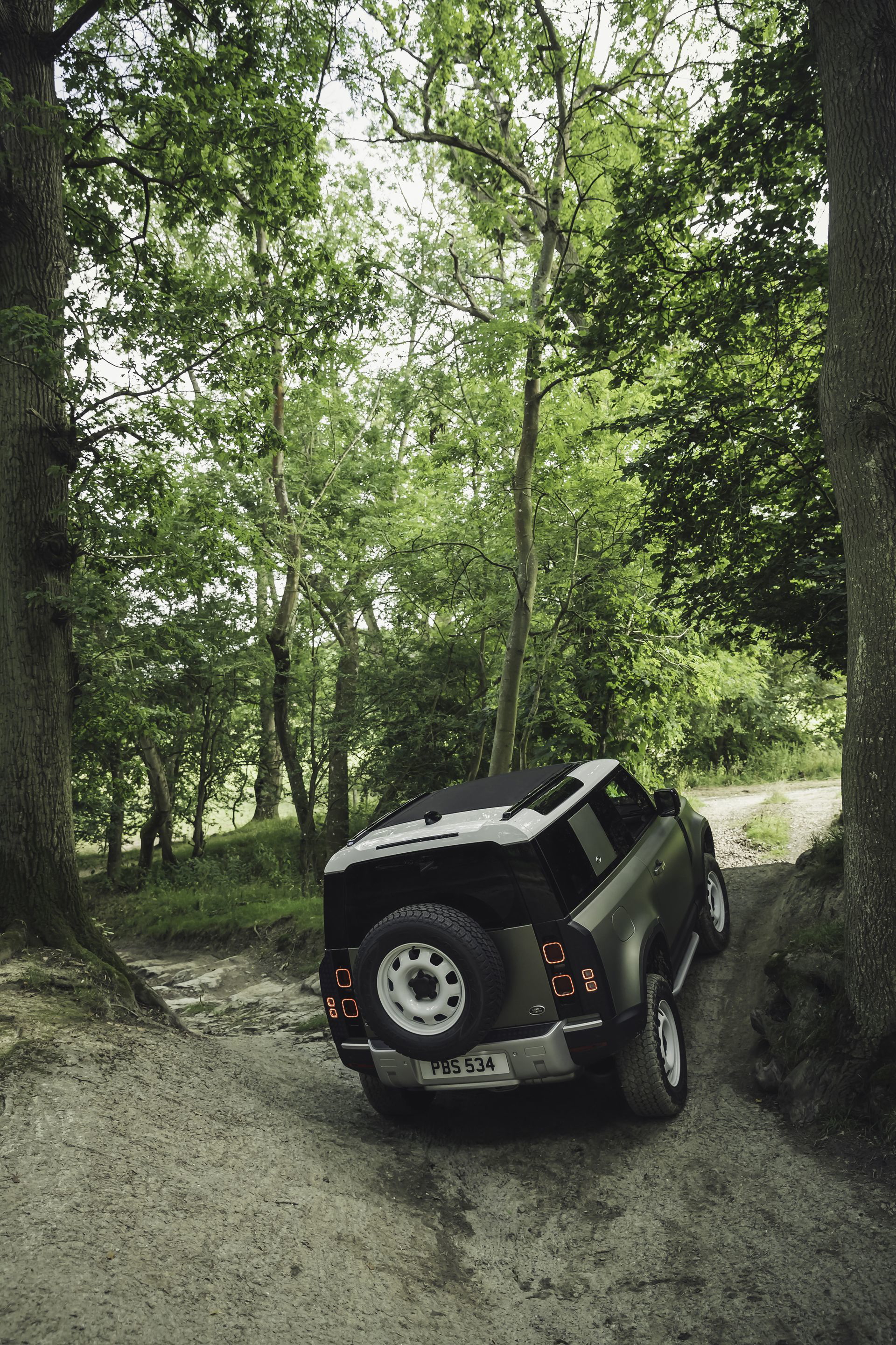 Land Rover Defender 2020 62