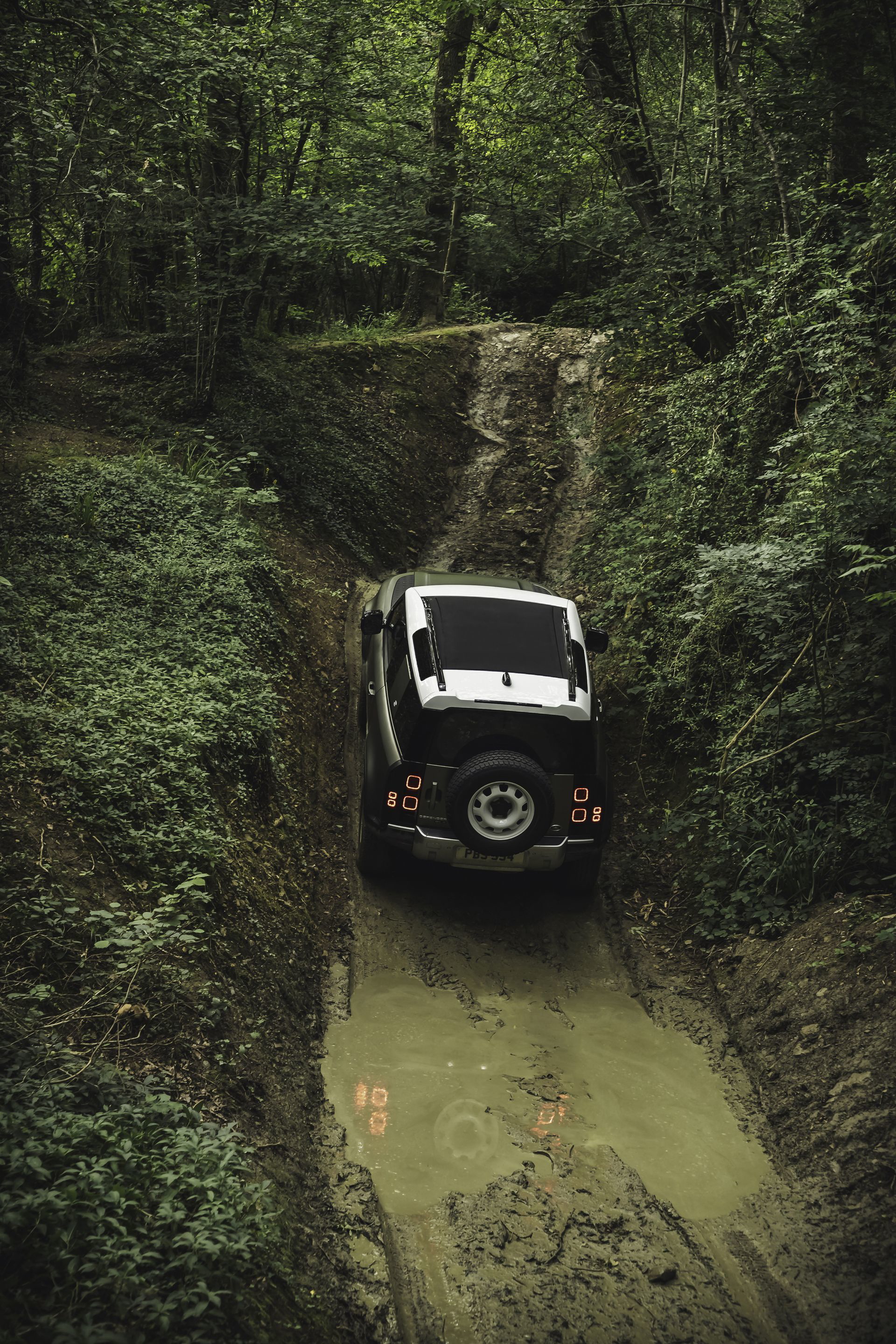 Land Rover Defender 2020 67