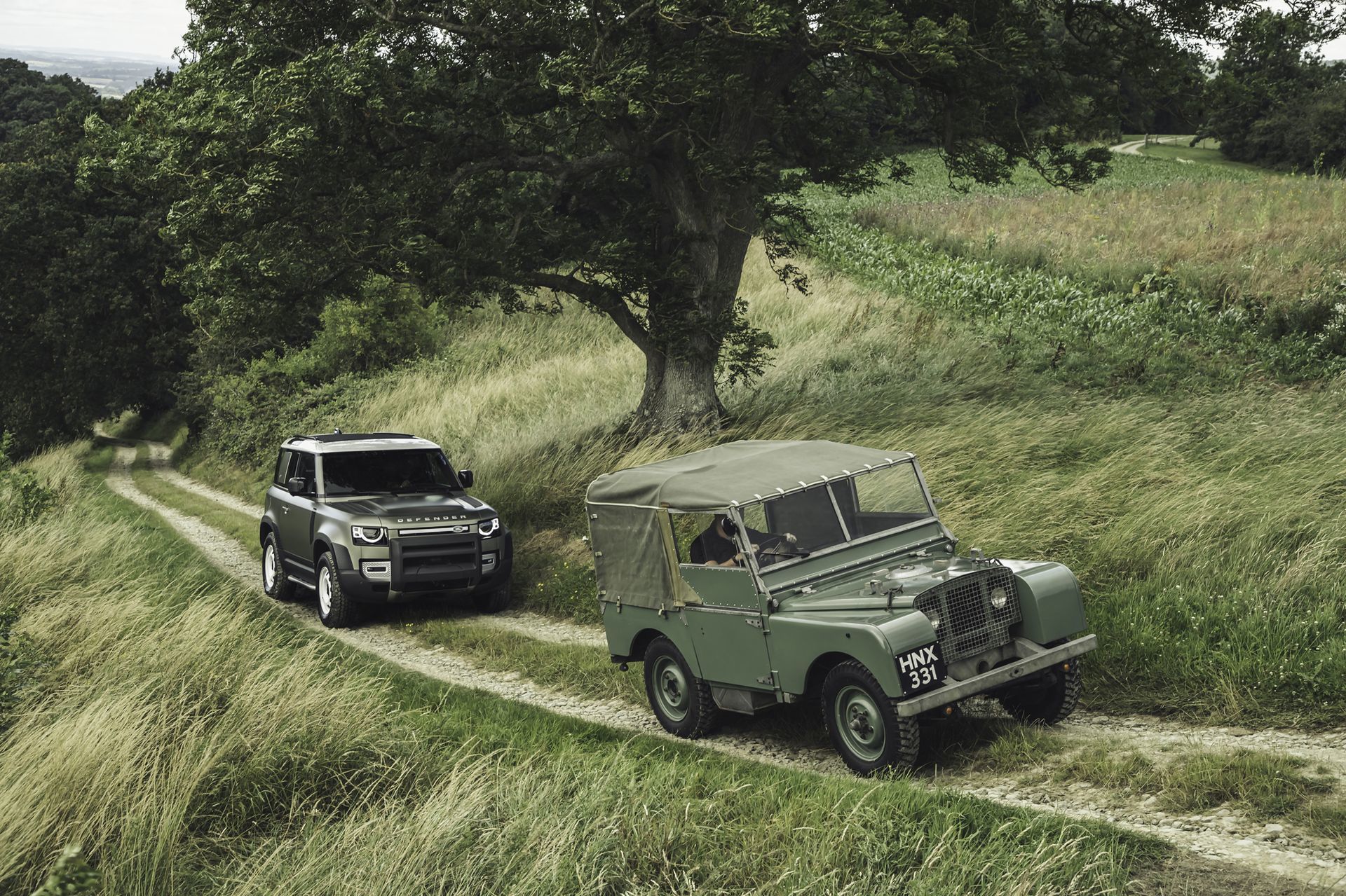 [Imagen: land-rover-defender-2020-72.jpg]