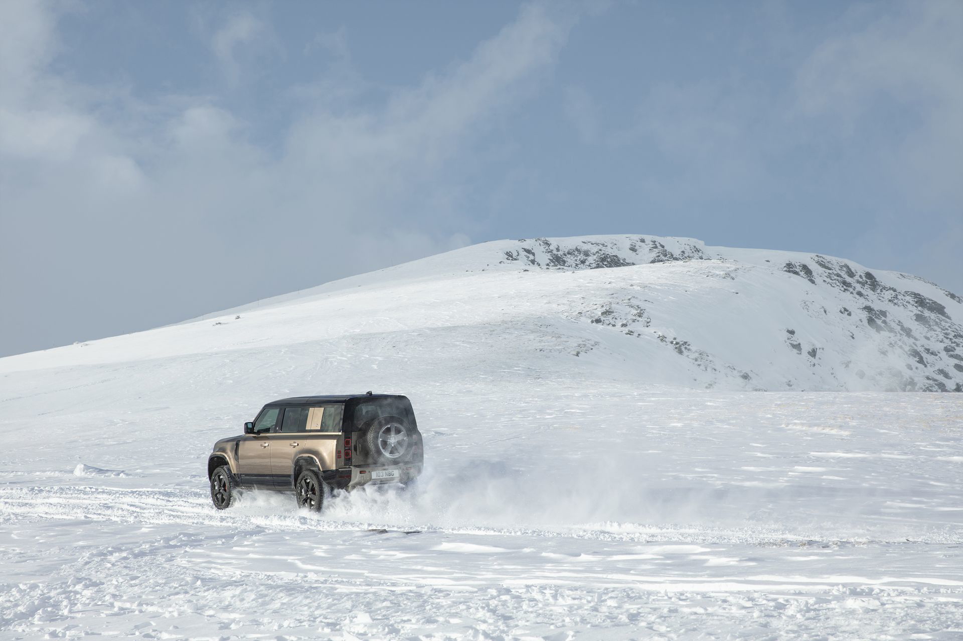 Land Rover Defender 2020 8