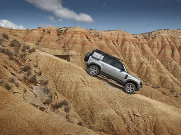 Land Rover Defender 2020 84
