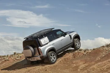 Land Rover Defender 2020 85