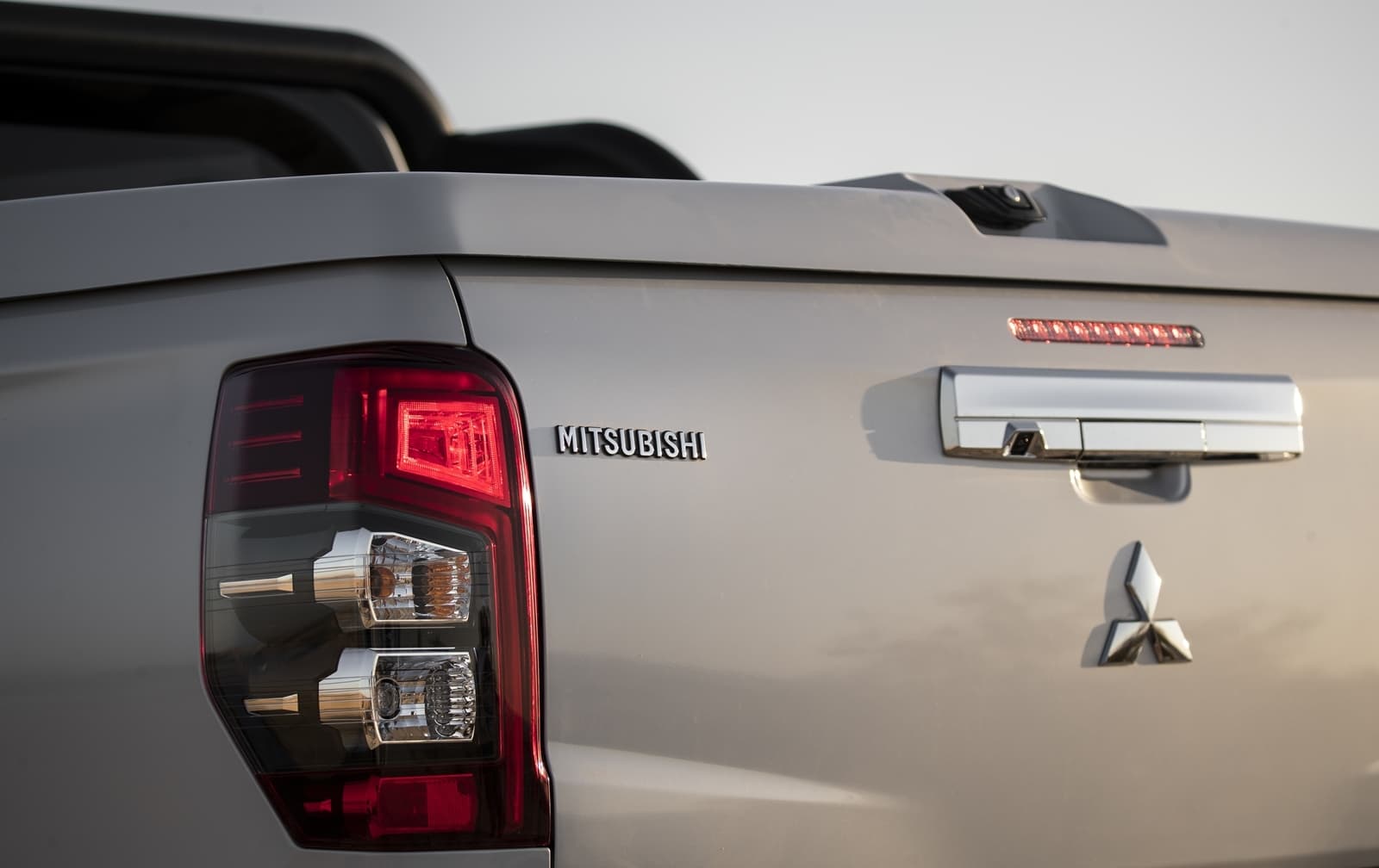 Mitsubishi L200 2020 0919 005