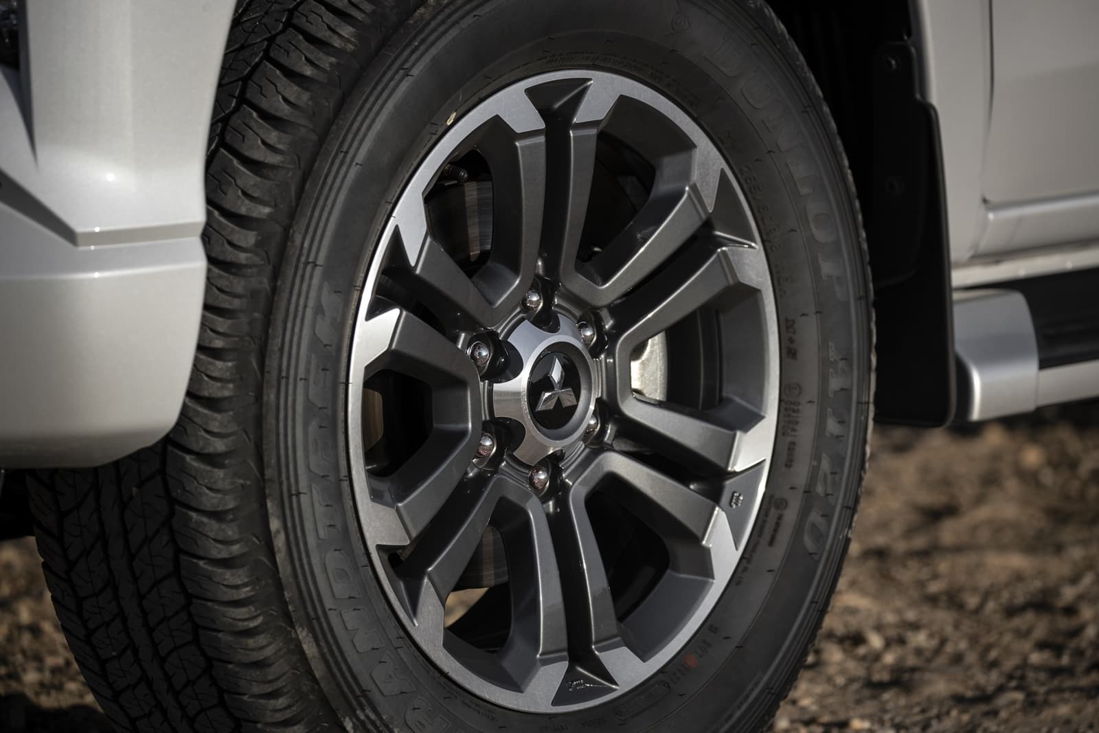 Mitsubishi L200 2020 0919 006