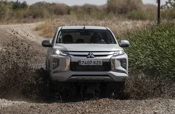 Mitsubishi L200 2020 0919 023