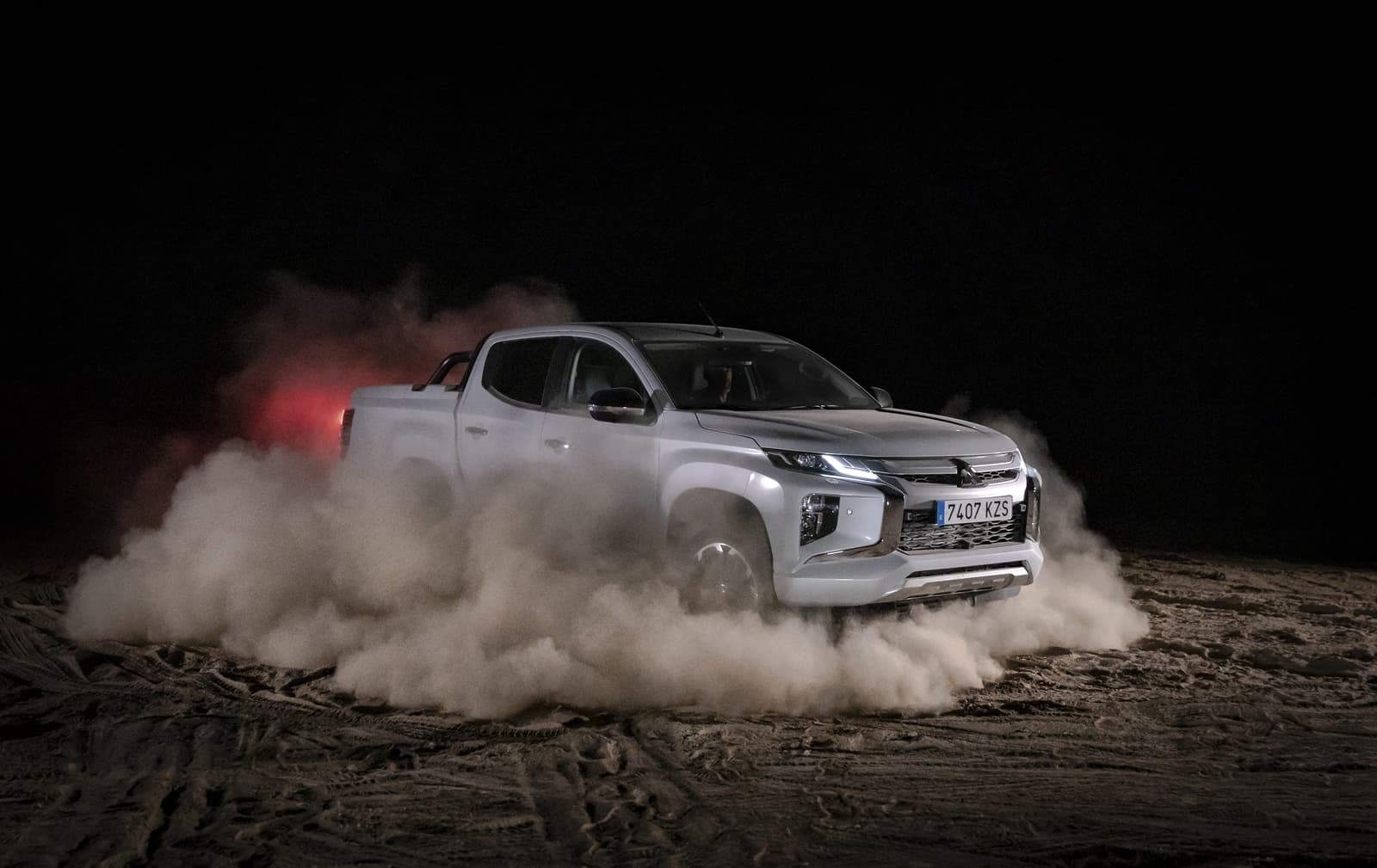 Mitsubishi L200 2020 0919 043