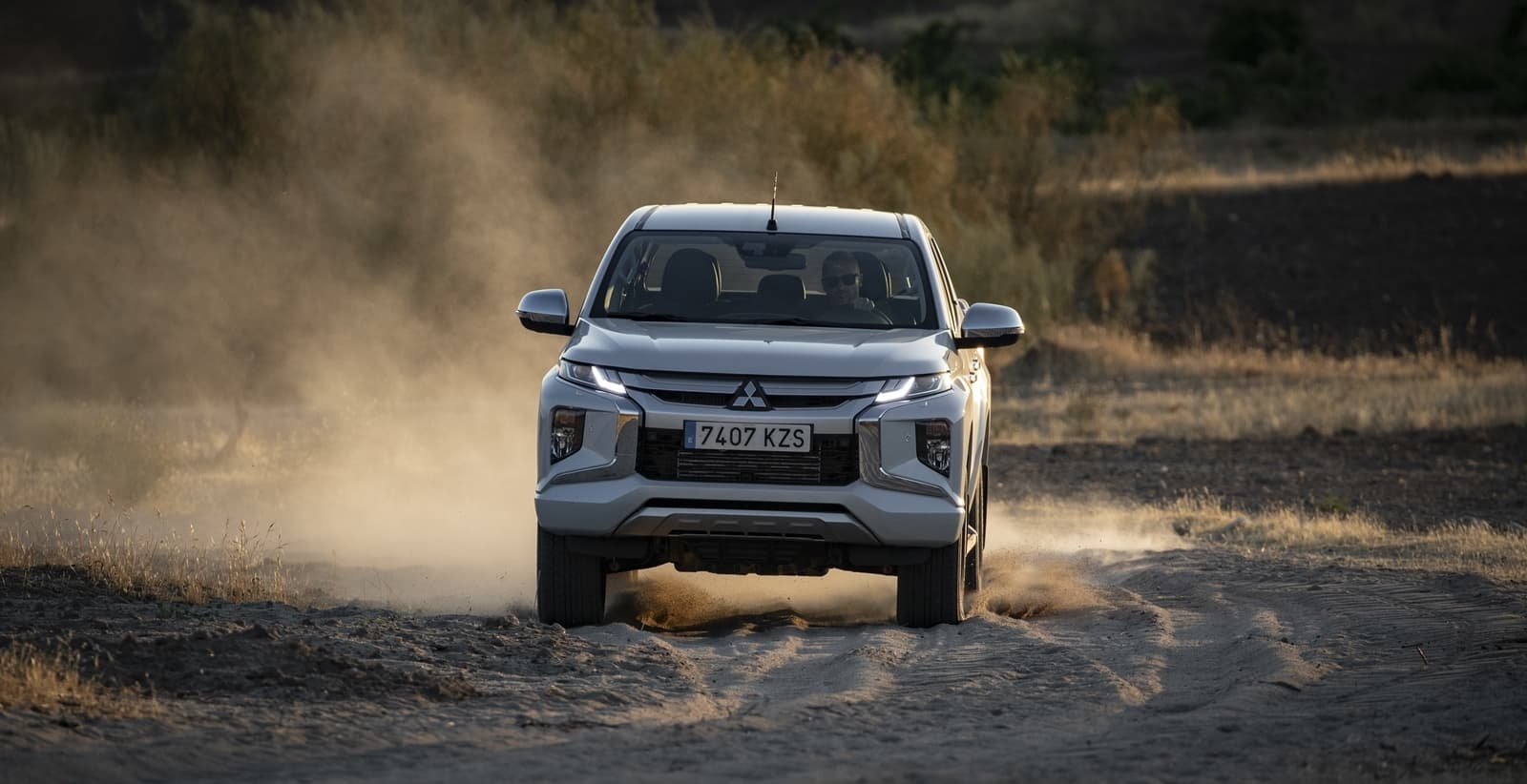 Mitsubishi L200 2020 0919 046