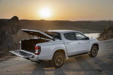 Mitsubishi L200 2020 0919 066