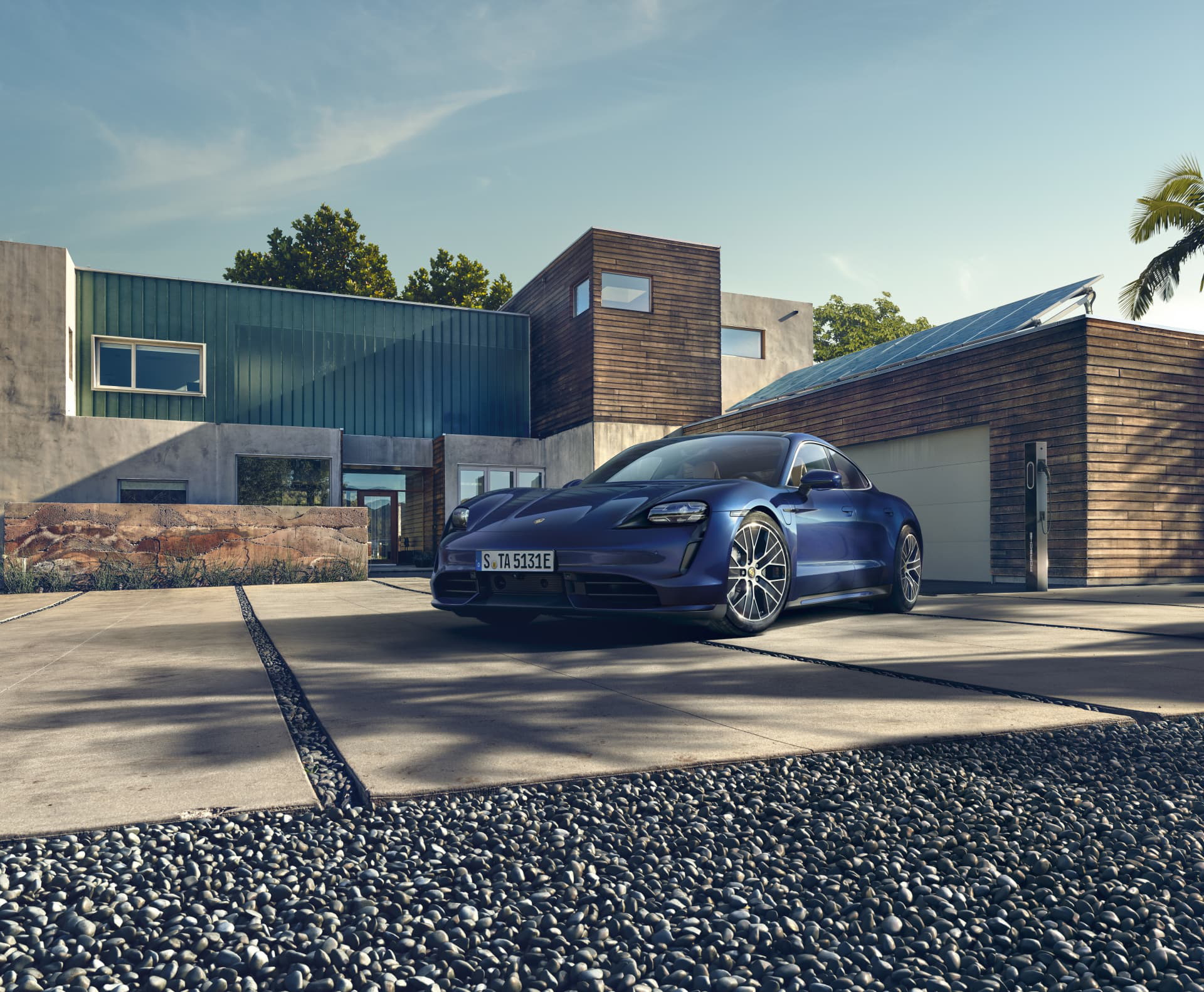 Porsche Taycan Exterior 00011