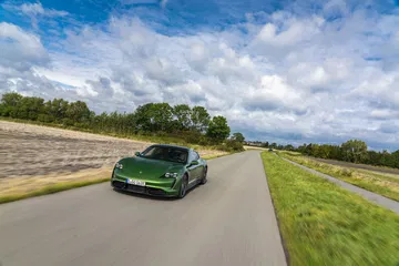 Prueba Porsche Taycan 120