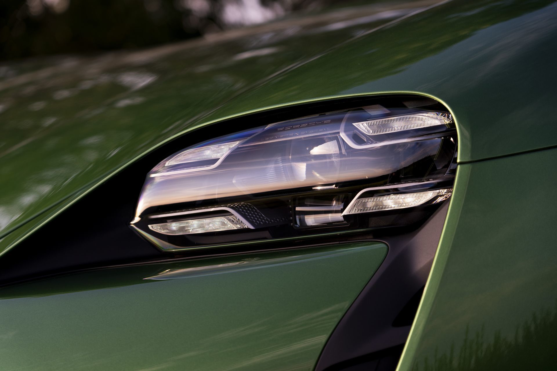 Prueba Porsche Taycan 85