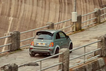 Abarth 695 70 Aniversario 07
