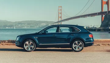Bentley Bentayga Hybrid 1019 009