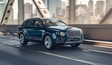 Bentley Bentayga Hybrid 1019 012