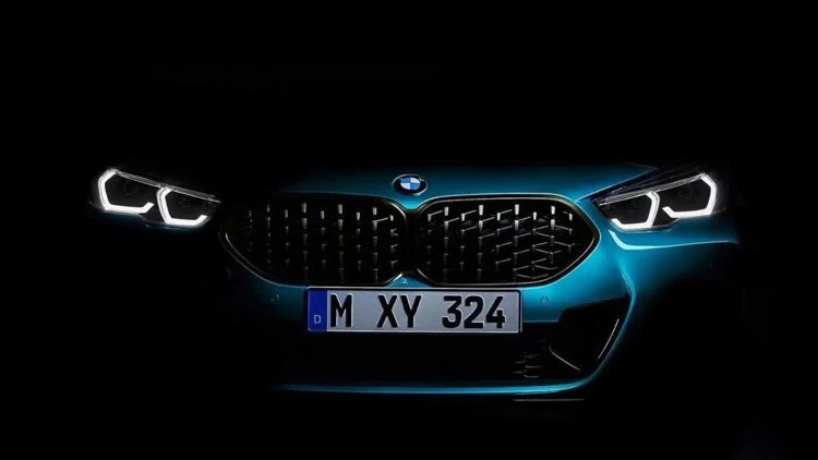 Bmw Serie 2 Gran Coupe Teaser 1019 003