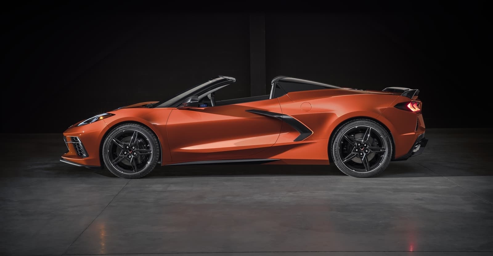 Chevrolet Corvette Convertible 2020 1019 009