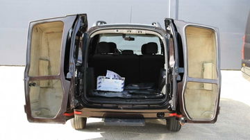 Dacia Lada Shuttle Box 6