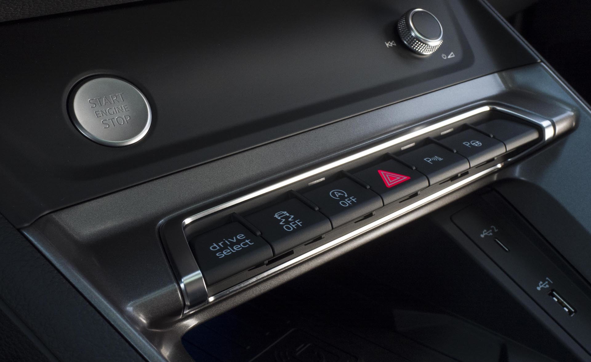 Vista cercana de los controles de climatización del Audi Q3 Sportback.