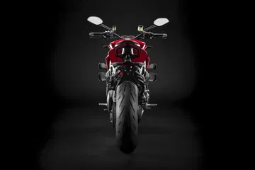 My20 Ducati Streetfigher V4 S 07 Uc101688 Mid