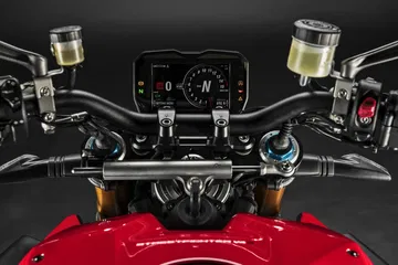 My20 Ducati Streetfigher V4 S 16 Uc101699 Mid