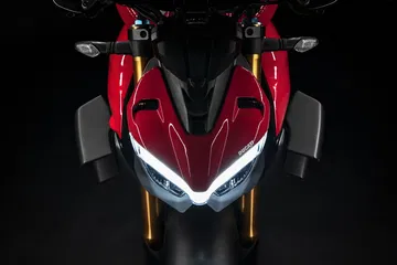 My20 Ducati Streetfigher V4 S 19 Uc101702 Mid