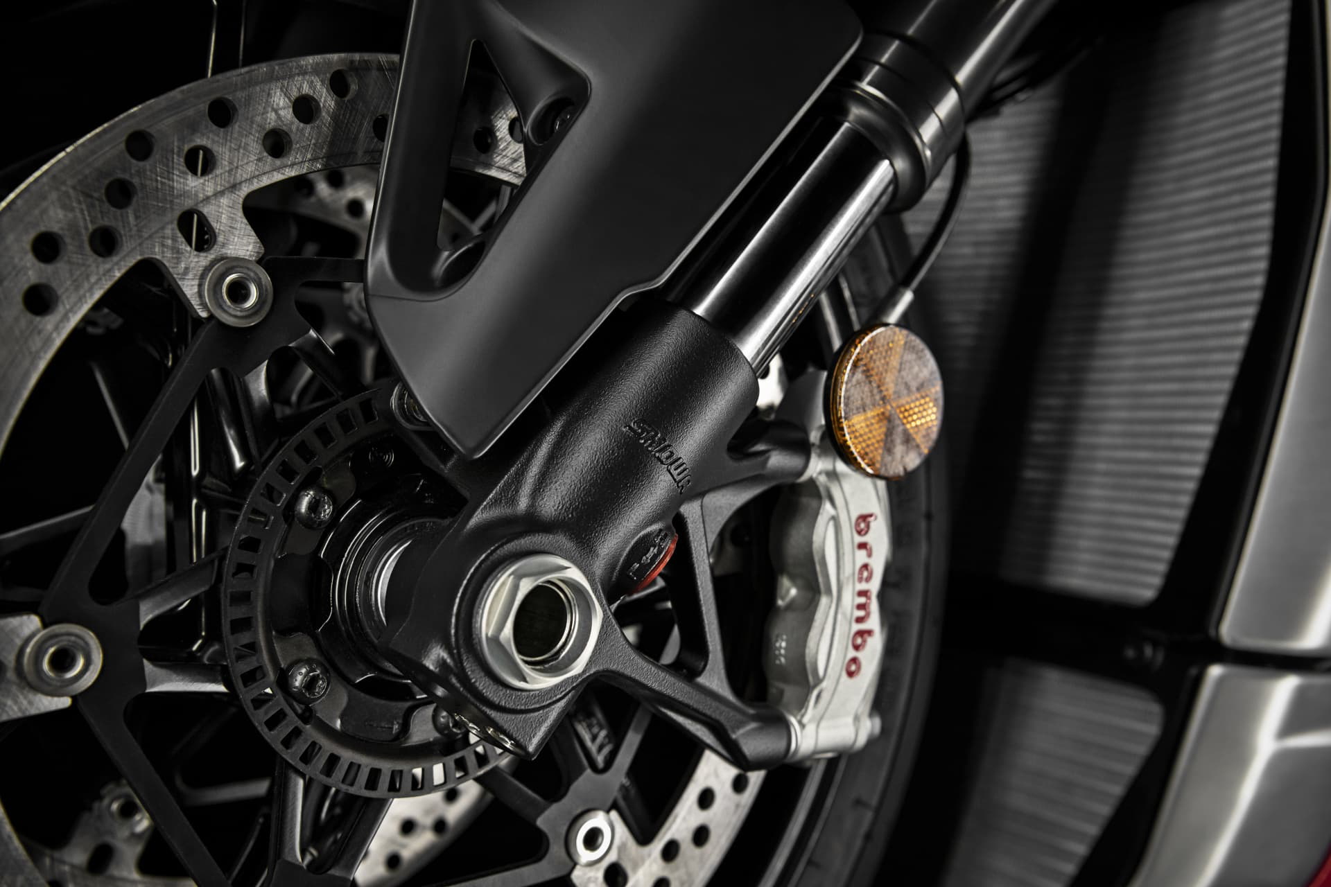 My20 Ducati Streetfigher V4 S 20 Uc101713 Mid