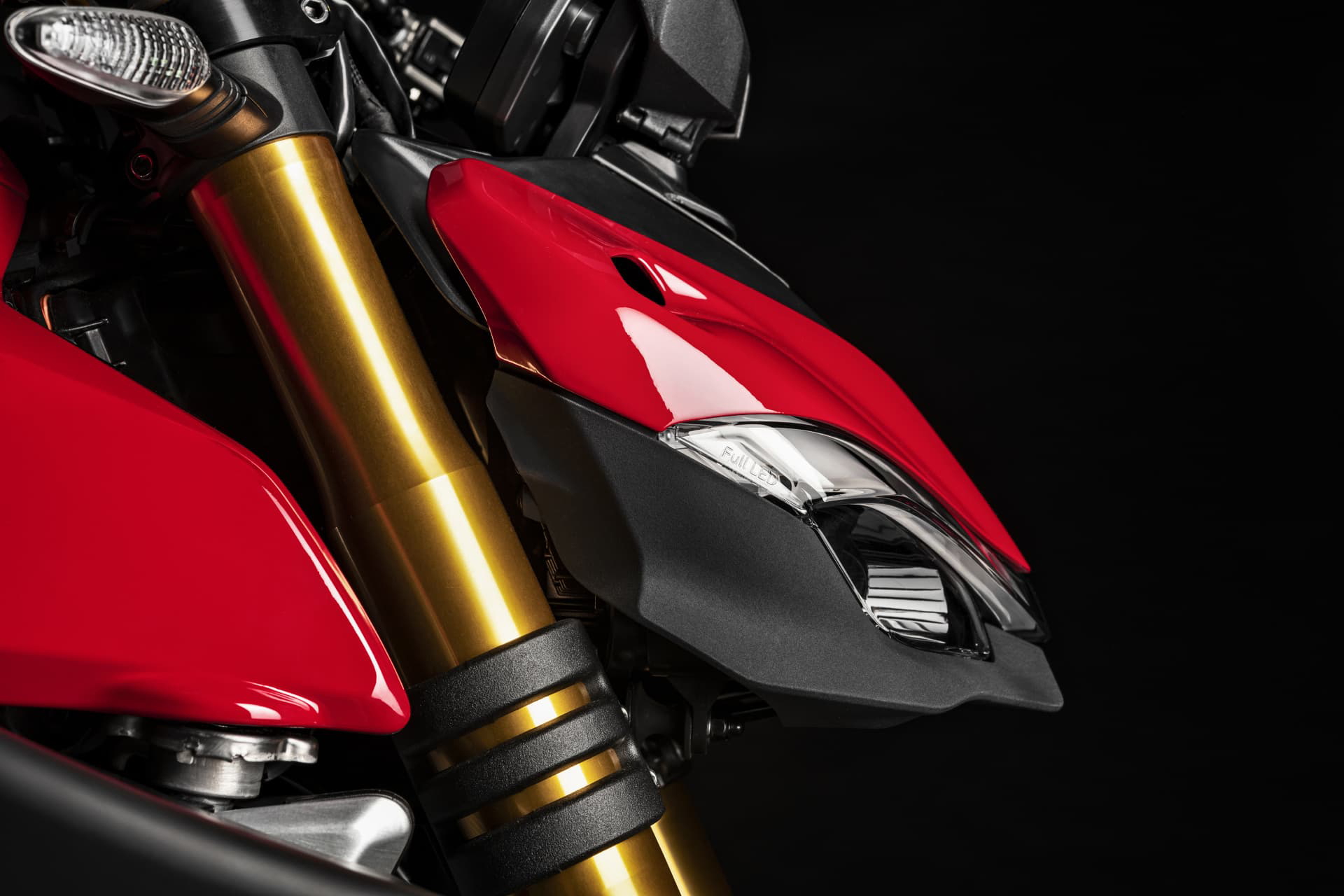 My20 Ducati Streetfigher V4 S 23 Uc101709 Mid