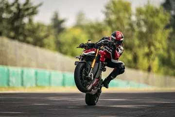 My20 Ducati Streetfighter V4 S Ambience 15 Uc101638 Mid