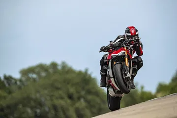 My20 Ducati Streetfighter V4 S Ambience 36 Uc101658 Mid