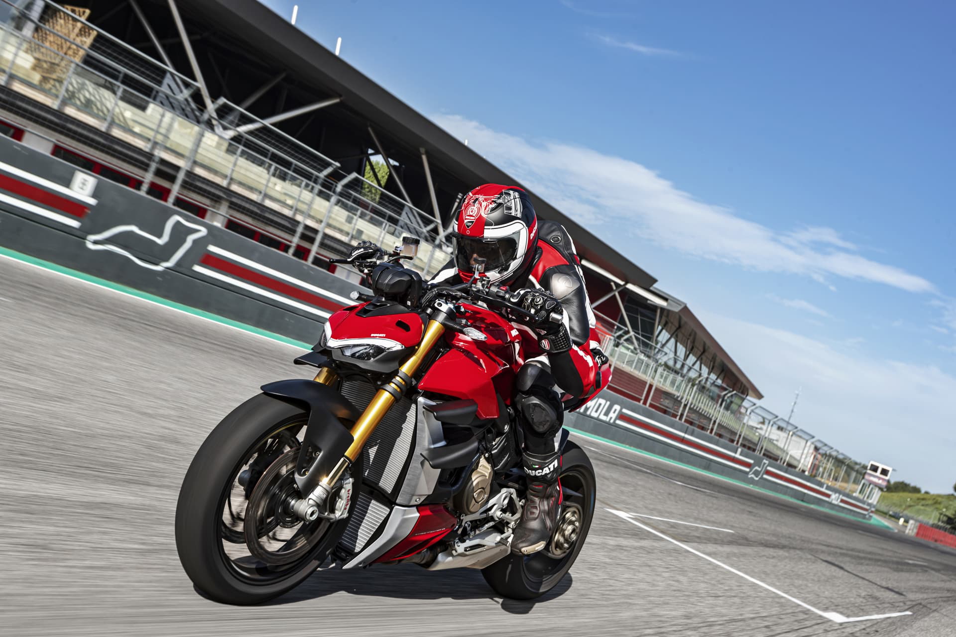 My20 Ducati Streetfighter V4 S Ambience 39 Uc101660 Mid