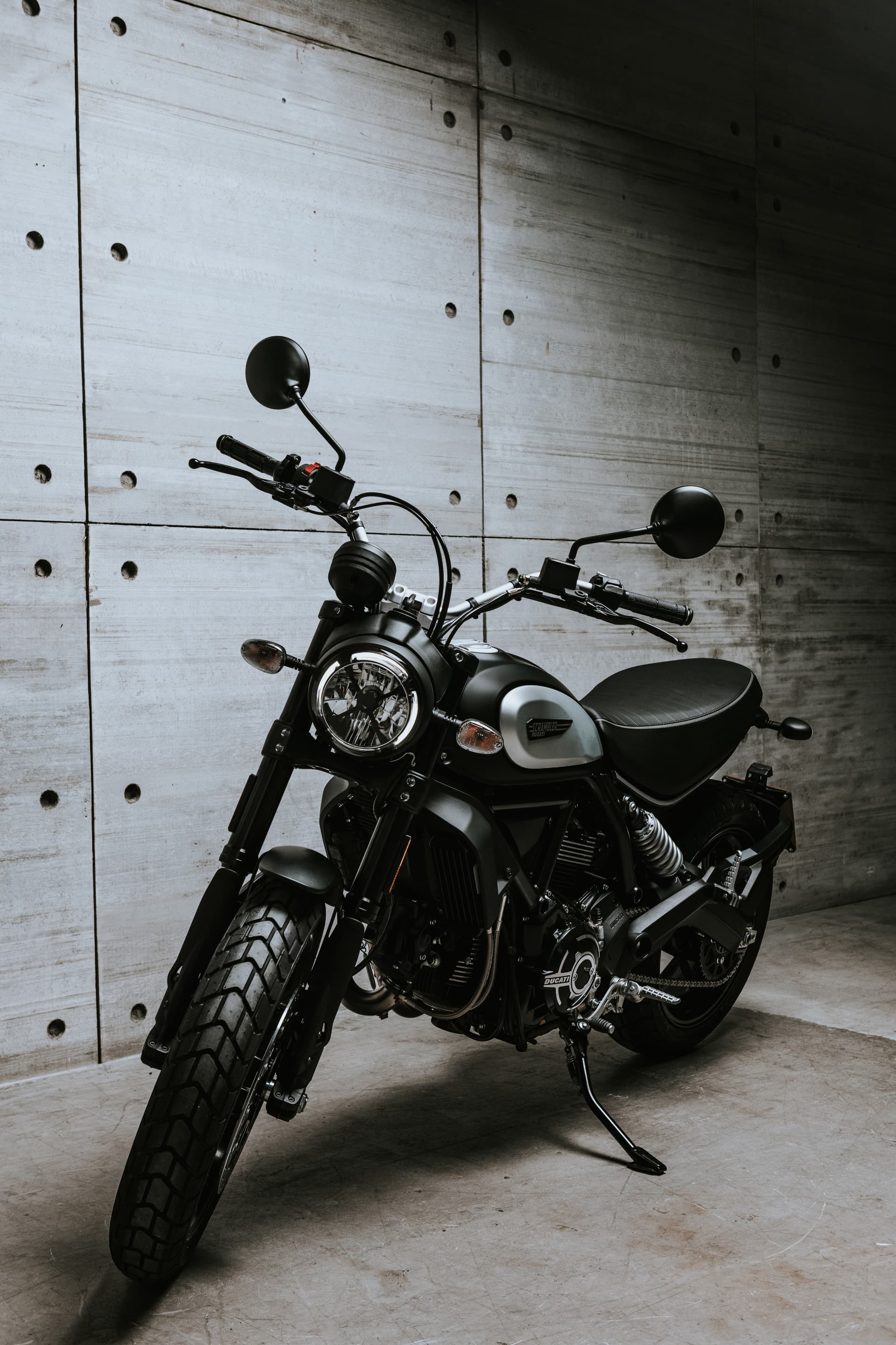 My20 Ducatiscrambler Icon Dark 19 Uc101440 Mid